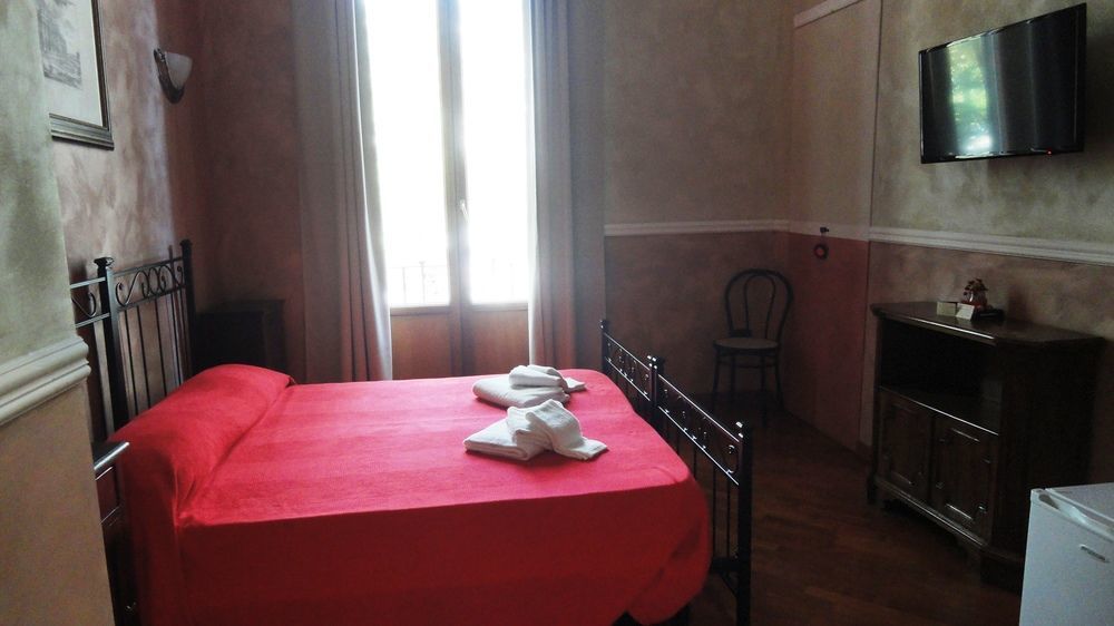 B&B Giovine Italia ローマ エクステリア 写真