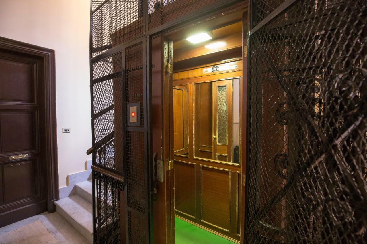 B&B Giovine Italia ローマ エクステリア 写真