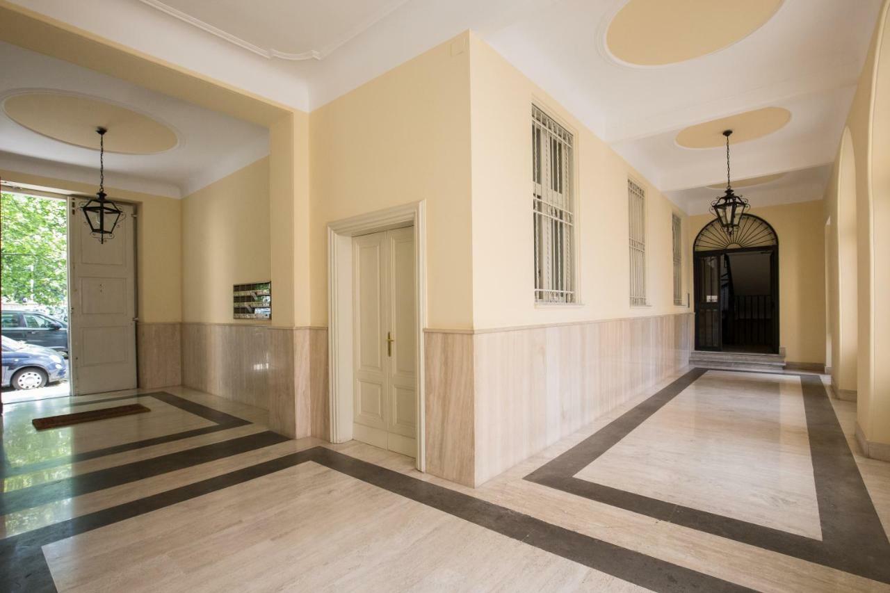 B&B Giovine Italia ローマ エクステリア 写真