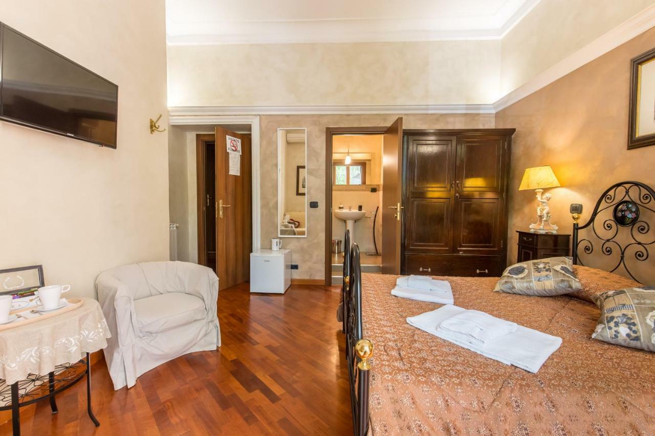 B&B Giovine Italia ローマ エクステリア 写真